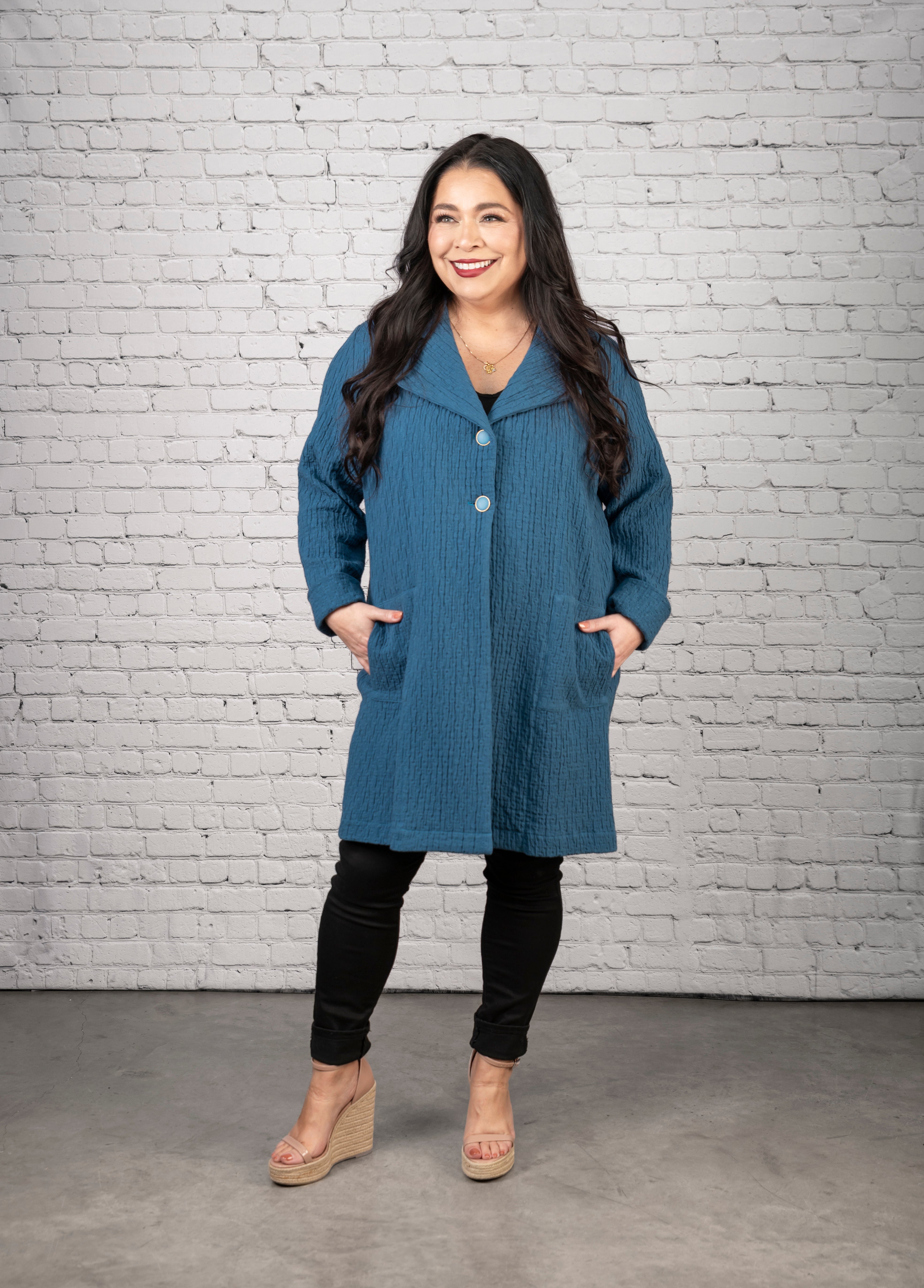 アクレントaclent Eyelet volume yoke coat Spring Notch Collar Coat with Pockets | Amaranth Designs