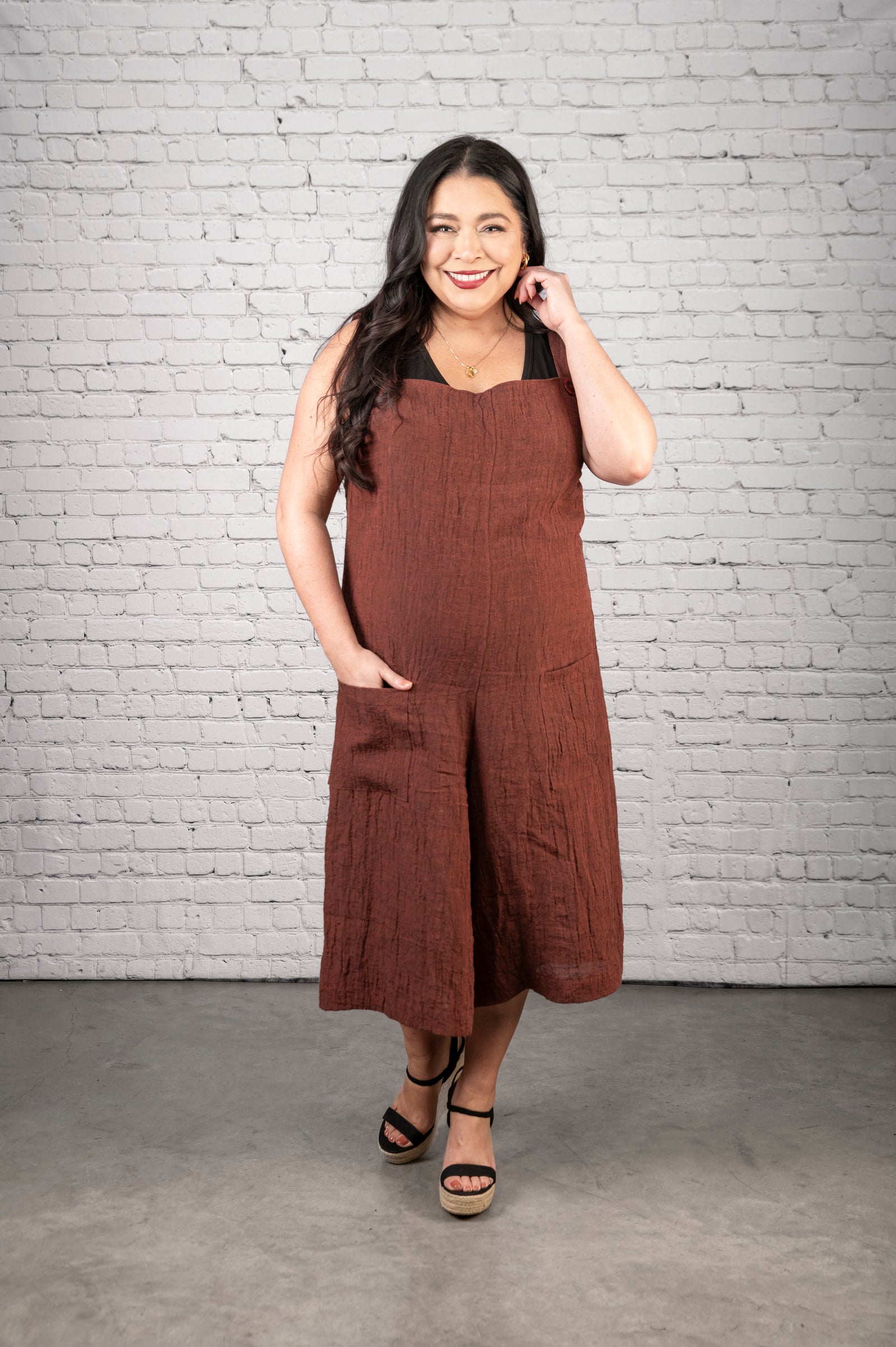 SS2512 – Linen Romper with Pockets