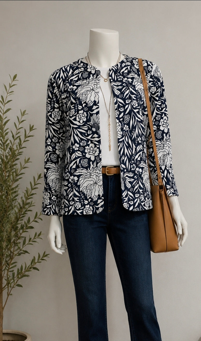 SS26-01-Quilted Cotton Crop Jacket with Pockets