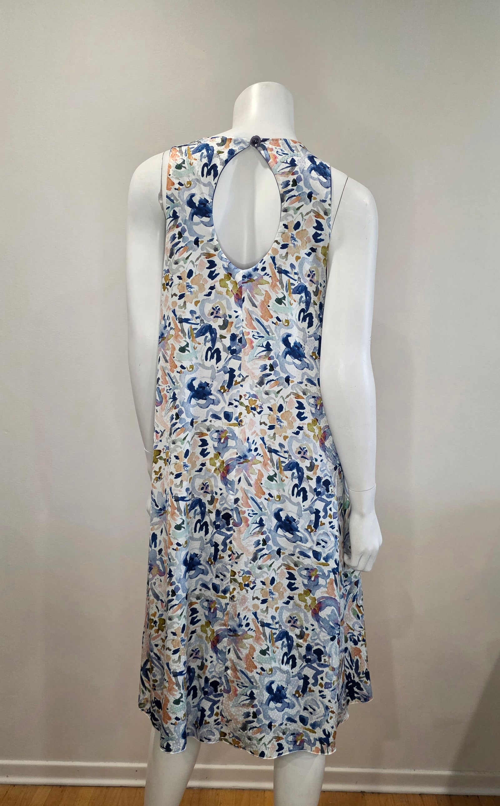 SS26-11-White Patterned and Solid Periwinkle Reversible Dress with Pockets